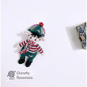 Spiridus crosetat - accesorii de crăciun - cadouri de crăciun - Artynos.ro