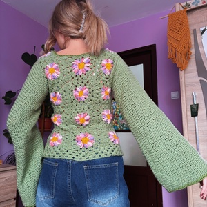 Bluza cu flori - îmbrăcăminte și modă - haine damă - bluze damă - Artynos.ro