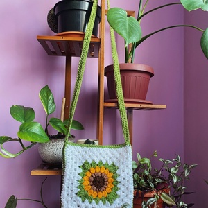 Geanta cu floarea soarelui - Artynos.ro