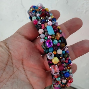 Cordeluță cu mărgele multicolore  - îmbrăcăminte și modă - accesorii păr - accesorii de păr - Artynos.ro