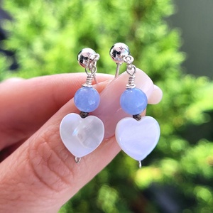 Cercei argintați PEARLY HEARTS - Artynos.ro