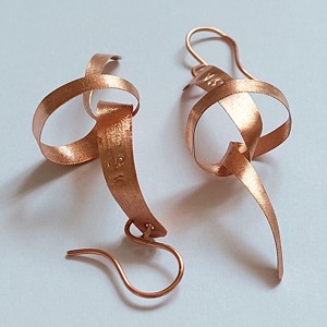 Rosegold C S O M Ó - bijuterii - cercei lungi - Artynos.ro Rosegold C S O M Ó - bijuterii - cercei lungi - Artynos.ro