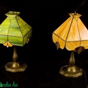 Lampa Tiffany bej-flori -  - Artynos.ro