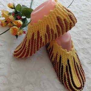 Botosei tricotati - îmbrăcăminte și modă - pantofi, papuci, șosete - încălzitor picioare - Artynos.ro