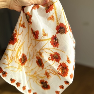 Esarfa din matase imprimata vegetal - Artynos.ro