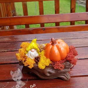 Decoratiune de toamna, decor de Halloween - un pitic in buturuga, Casa & Stil de viata, Accesorii pentru decorat casa, Halloween - tot ce ai nevoie pentru petrecere!, Ornamente de Halloween, Obiecte pictate, Pictura, ARTYNOS