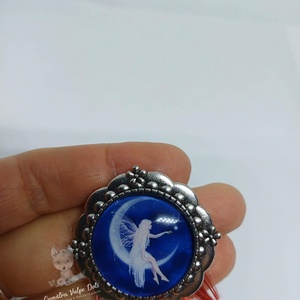 Martisor rotund, tip brosa - Artynos.ro