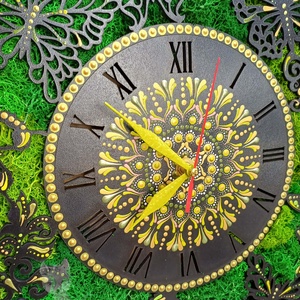 Ceas de perete cu licheni stabilizati și pictură cu techica punctului 40 cm - verde  - casă & stil de viață - decorațiuni de casă - decorațiuni de pereți - ceasuri de perete - Artynos.ro