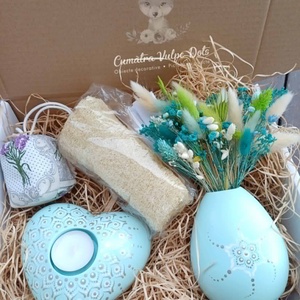 Set decorativ handmade – Turcoaz Pal - Eleganta, armonie si inspiratie, Casa & Stil de viata, Decoratiuni de casa, Accesorii florale, Buchete de flori, Pictura, Set decorativ handmade – Turcoaz Pal | Eleganta, armonie si inspiratie

Descopera un set decorativ ..., ARTYNOS