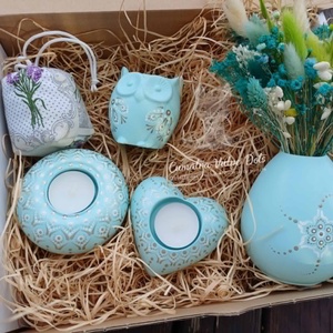 Set decorativ handmade – Turcoaz Pal - Un cadou care incanta privirea si sufletul, Casa & Stil de viata, Decoratiuni de casa, Accesorii florale, Buchete de flori, Pictura, Set decorativ handmade – Turcoaz Pal | Un cadou care incanta privirea si sufletul

Delicat, armonio..., ARTYNOS