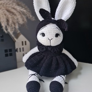 Iepuras balerina crosetat (46cm) - Artynos.ro