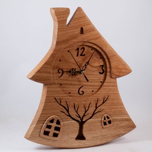 Ceas de perete în formă de căsuță, Ceas de perete din lemn, Ceas din lemn - casă & stil de viață - decorațiuni de casă - decorațiuni de pereți - ceasuri de perete - Artynos.ro