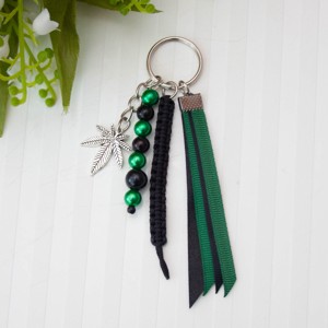 Breloc, decorare geanta - Cannabis negru/verde inchis, , , ARTYNOS