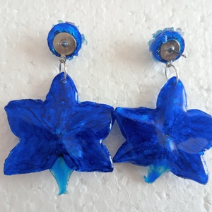Cercei orhidee albastră  - bijuterii - cercei - cercei din rășină - Artynos.ro