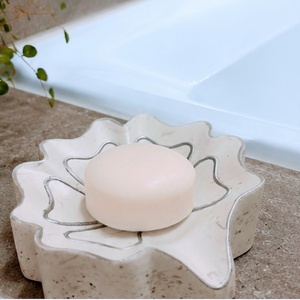 Sapuniera trifoi, Casa & Stil de viata, Accesorii de baie, Sapuniera, Ceramica, ARTYNOS
