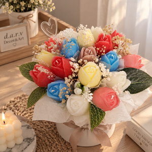 Aranjament cu poveste, Casa & Stil de viata, Decoratiuni de casa, Accesorii florale, Cutii cu flori, Aranjament de flori, Un cadou special in care povestea voastra este transformata intr-un aranjament cu flori din ceara.
..., ARTYNOS
