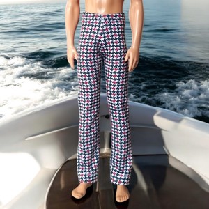 Pantaloni Ken cu croi drept si model in carouri mici (f004pk) – haine pentru papusi de baieti de tip Barbie! (f004pk), , , Pantaloni din material elastic, cu un model de carouri mici colorate in alb, albastru inchis si ros..., ARTYNOS