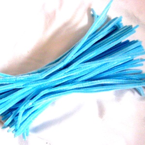 Sarma plusata culoare albastru deschis 51652, Casa & Stil de viata, Decoratiuni de casa, Decoratiuni de masa si rafturi, Copaci din margele si sarma, Aranjament de flori, ARTYNOS