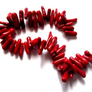 Sirag margele coral rosu chipsuri lungi 51429 - Artynos.ro