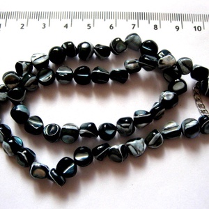 Sirag margele sidef negru-gri nuggets 51863 - Artynos.ro