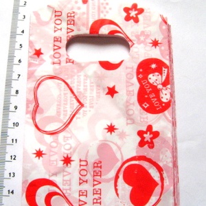 Punguta plastic de cadou cu cu inimioare rosii 52110, Craciun, Accesorii cadou de Craciun, Hartii de ambalat cadouri, Altele, ARTYNOS