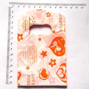 Punguta plastic de cadou cu cu inimioare portocalii 44376, Craciun, Accesorii cadou de Craciun, Hartii de ambalat cadouri, Altele, ARTYNOS