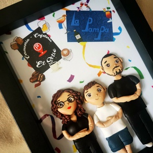 Tablou personalizat cu figurine modelate din lut polimeric - Familia - Artynos.ro