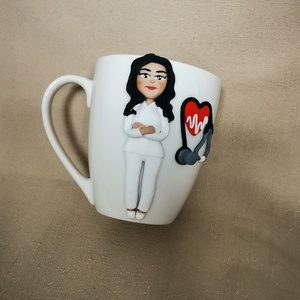 Cana personalizata cu figurina 3d din lut polimeric. Specializare / Meserii - casă & stil de viață - accesorii pentru echipamente de bucătărie - accesorii de servire - căni - Artynos.ro