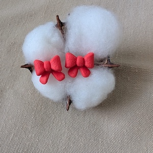 Cercei fundiță din fimo � cercei mici 1,5 cm - bijuterii - cercei - cercei cu figurine - Artynos.ro