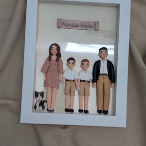 Tablou personalizat cu figurine modelate din lut polimeric - Familia - casă & stil de viață - decorațiuni de casă - picturi murale - tablou din mai multe piese - Artynos.ro