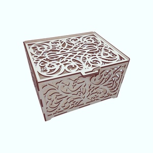 Cutie de dar cu motive florale decupate in lemn -  - 30x24x18cm, Accesorii nuntă, Amintiri și cadouri de nuntă, Cutie dar nuntă, Prelucrarea lemnului, ARTYNOS