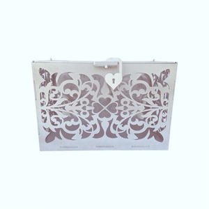 Cutie dar din lemn pentru nunta sau botez - 30x20x20cm - accesorii nuntă - amintiri și cadouri de nuntă - cadou nuntă - cutie de bani - Artynos.ro