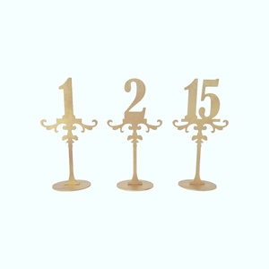 Numere de masa din lemn cu suport, set 1-15, auriu, 25cm, Accesorii nuntă, Materiale decor pentru nuntă, Decorațiuni pentru masa de nuntă , Prelucrarea lemnului, ARTYNOS