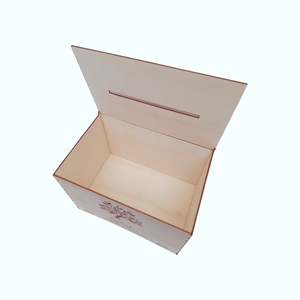 Cutie de dar din lemn - 30x20x23cm  - accesorii nuntă - amintiri și cadouri de nuntă - cutie dar nuntă - Artynos.ro