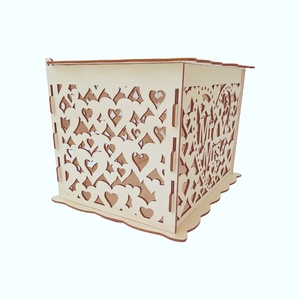 Cutie de bani pentru miri din lemn decupat laser, 30x24x22.5CM - accesorii nuntă - amintiri și cadouri de nuntă - cutie dar nuntă - Artynos.ro