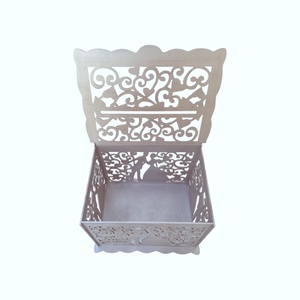 Cutie de dar cu siluete miri decupate, argintiu, 30x24x22.5CM - accesorii nuntă - amintiri și cadouri de nuntă - cutie dar nuntă - Artynos.ro