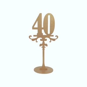 Numare de masa lemn, auriu, numere lemn pentru masa, set 1-40, 25cm - accesorii nuntă - materiale decor pentru nuntă - decorațiuni pentru masa de nuntă  - Artynos.ro