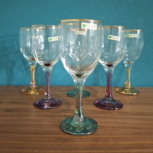 Pahare de vin italienesti colorate / pahare de vin iridiscente / pahare aurite , Casa & Stil de viata, Accesorii pentru echipamente de bucatarie, Accesorii de servire, Pahare vin, , ARTYNOS