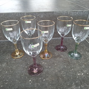 Pahare de vin italienești colorate / pahare de vin iridiscente / pahare aurite  - casă & stil de viață - accesorii pentru echipamente de bucătărie - accesorii de servire - pahare vin - Artynos.ro