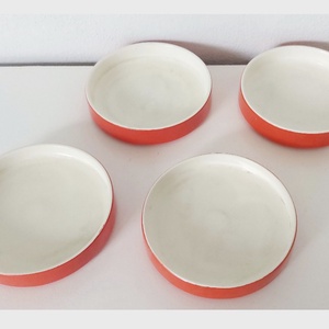 Ghivece ceramice cu farfurioara pentru plante - casă & stil de viață - accesorii pentru casă și grădină - cutii de flori, cutii de balcon - Artynos.ro