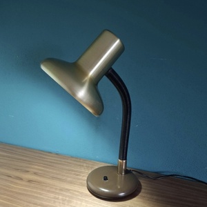 Lampa de birou cu abajur de alama - casă & stil de viață - lămpi și corpuri de iluminat - lampă de masă - Artynos.ro