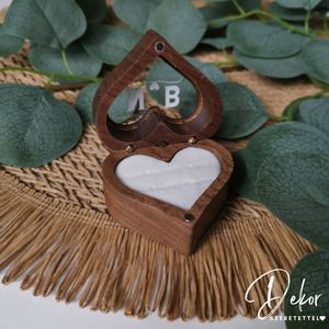 Suport inel în formă de inimă cu inscripție - personalizat cu inițialele - accesorii nuntă - accesorii de nuntă - suport verighete și perne pentru inele - Artynos.ro