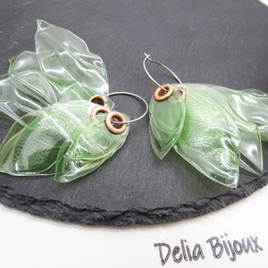 Cercei statement handmade din plastic reciclat model frunze bijuterii eco fashion unicat (cod1264) - bijuterii - cercei - cercei agățați - Artynos.ro