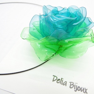 Colier statement handmade unicat - PET-uri (plastic) reciclate - floare (cod1230) - bijuterii - coliere - coliere statement - Artynos.ro