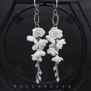 Cercei lungi handmade unicat cu flori si cristale - Ideali pentru nunta, botez, cununie (cod1300) - bijuterii - cercei - cercei candelabru - Artynos.ro