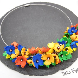 Colier handmade statement cu flori multicolore (cod1344) - bijuterii - coliere - coliere din mărgele - Artynos.ro