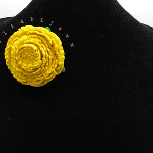 Brosa statement handmade unicat - Martisor - floare (cod957) - bijuterii - broșe - Artynos.ro