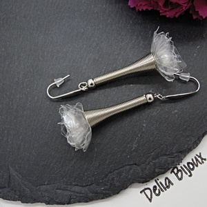 Cercei statement florali din plastic reciclat handmade, unicat (cod1371) - bijuterii - cercei - cercei lungi - Artynos.ro