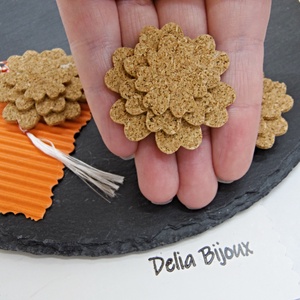 Broșă handmade mărțișor din plută floare (cod1373) - bijuterii - broșe - Artynos.ro