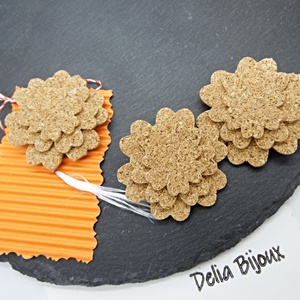 Broșă handmade mărțișor din plută floare (cod1373) - bijuterii - broșe - Artynos.ro